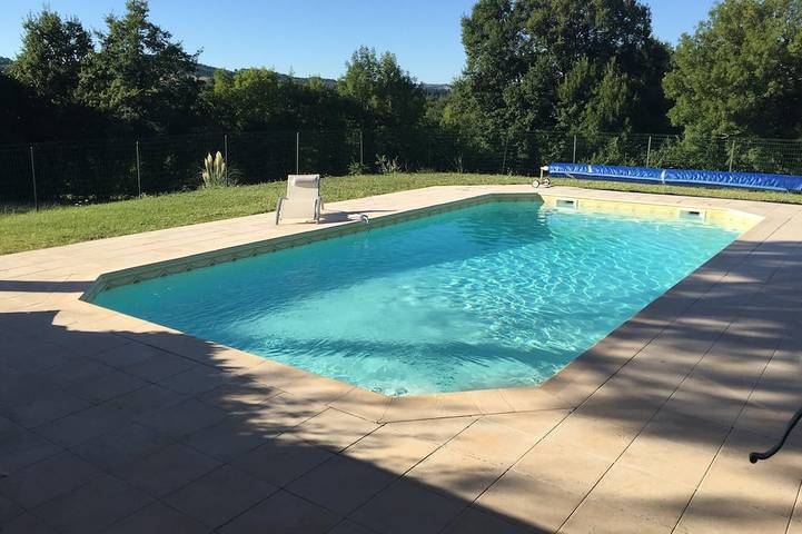 Gîte pour 8 personnes, avec jardin à Saint-André-de-Najac