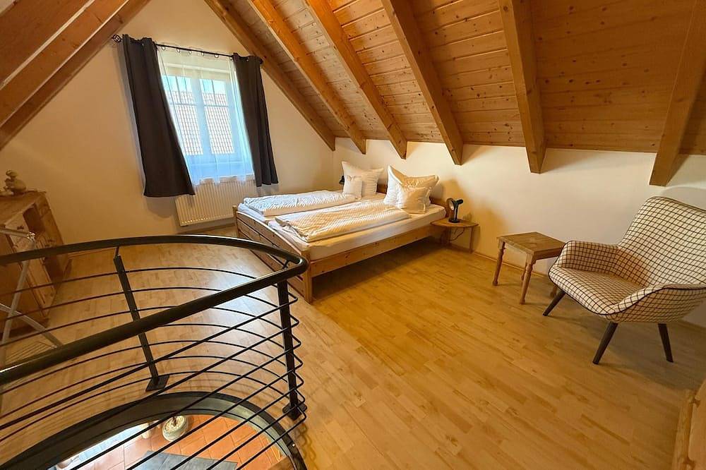 Ganze Wohnung, Komfortable Ferienwohnung für bis zu 4 Personen (85 qm) in Neualbenreuth, Ostbayern