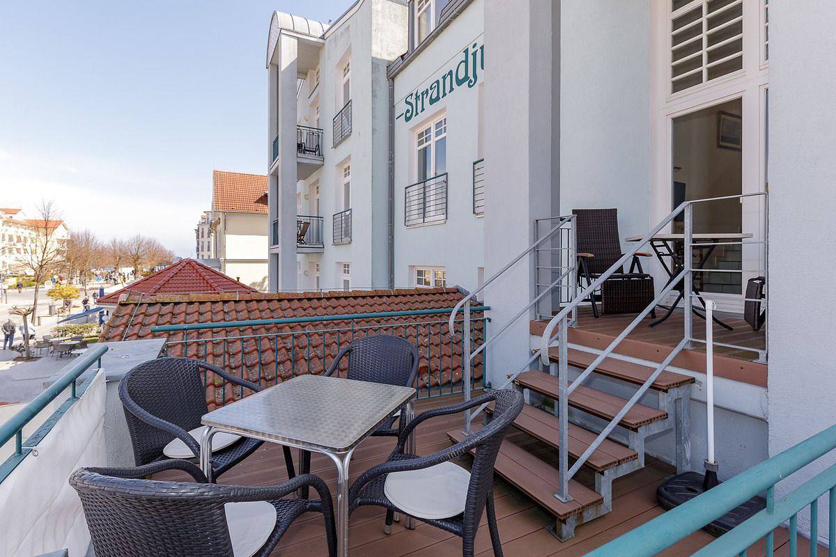 Ganze Wohnung, Appartementanlage Strandjuwel We 220: strandnahes modernes 3-Zimmer-Appartement in Ostseebad Kühlungsborn, Kühlungsborn