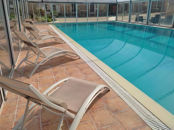 Location de vacances pour 3 personnes, avec jardin ainsi que piscine et vue à Saint-Laurent-de-Belzagot - 2