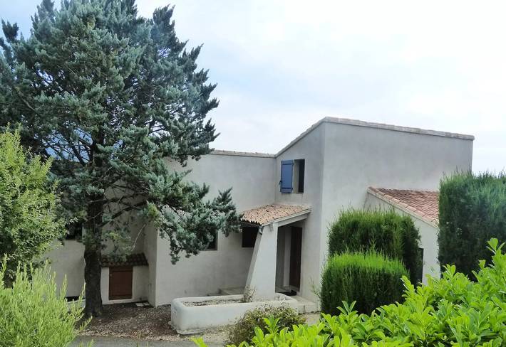 Location de vacances pour 11 personnes, avec terrasse et piscine à Mollans-sur-Ouvèze