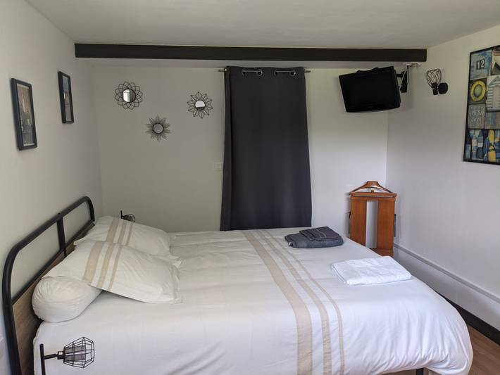 Location de vacances pour 2 personnes, avec jardin, animaux acceptés à La Rivière-Saint-Sauveur - 3