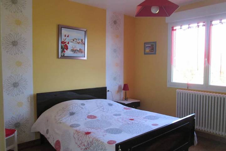 Location de vacances pour 6 personnes, avec balcon et jardin à Roz-sur-Couesnon - 2