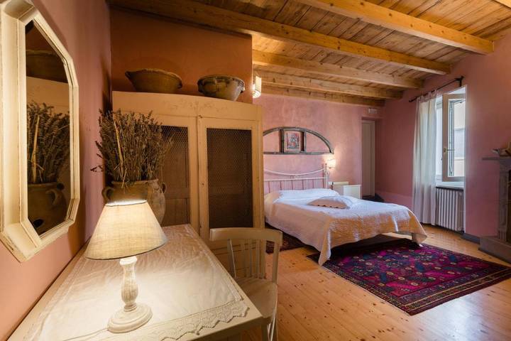 B&b per 2 persone, con Giardino e Panorama a Monzambano