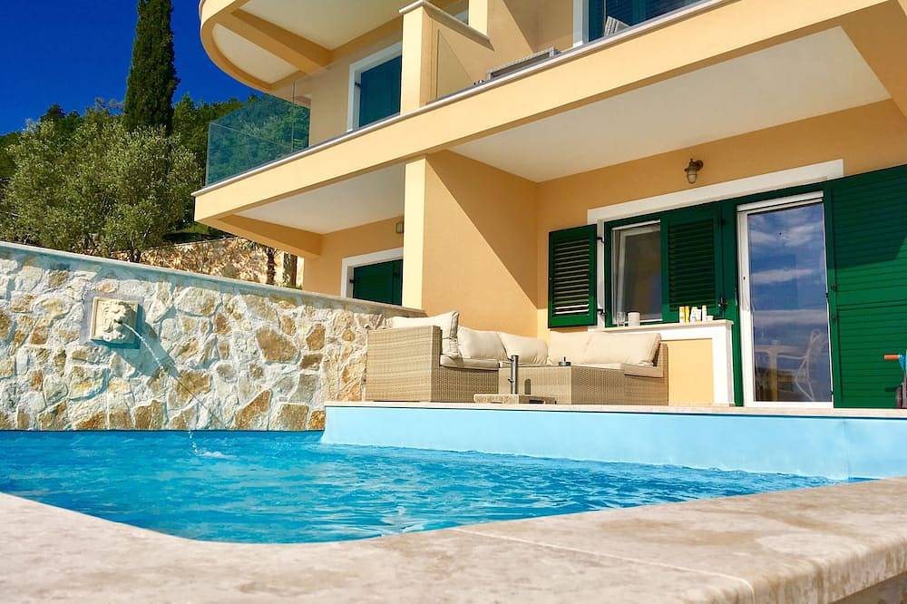 Ganze Wohnung, Romantische Ferienwohnung ★★★★mit traumhafter Aussicht, ideal für Paare in Medveja, Opatija Riviera