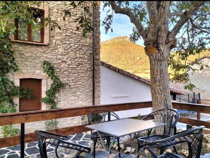 Casa rural para 16 personas, con terraza además de vistas y jardín en Améscoa Baja - 3