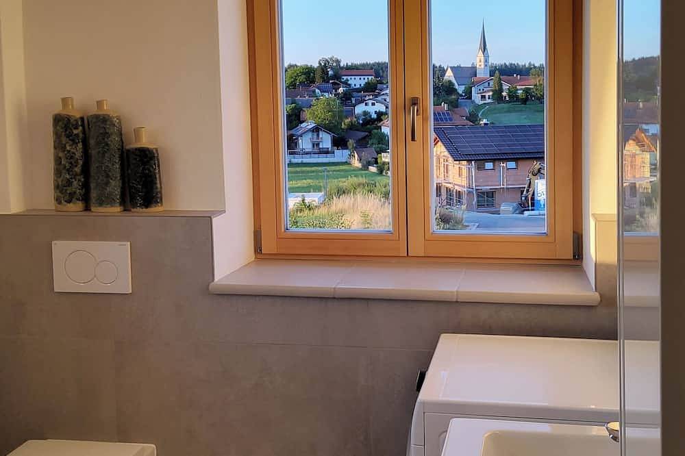Ganze Wohnung, Ferienwohnung zur Keramikwerkstatt in Babensham, Landkreis Rosenheim