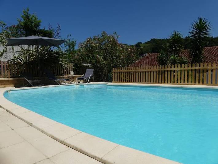 Casa rural para 8 personas, con Balcón y Terraza además de Jardín y Piscina en Fuenterrabía - 3