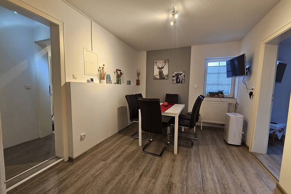 Ganze Wohnung, Große Gästewohnung mit Terrasse und Gartenhaustierfreundlich in Wienhausen, Lüneburger Heide