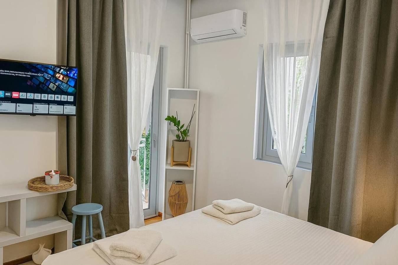 Geheel appartement, Appartement 'Ruby’s House' met Balkon, Wi-Fi en Airconditioning in Glyfada, Zuidelijk deel van Athene