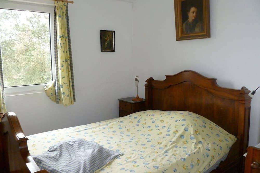 Quiet house surrounded by nature ideal for family and relax in Cotignac, Brignoles region