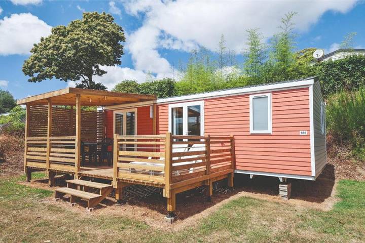 Station pour 6 personnes, avec piscine et terrasse à Landudec - 3