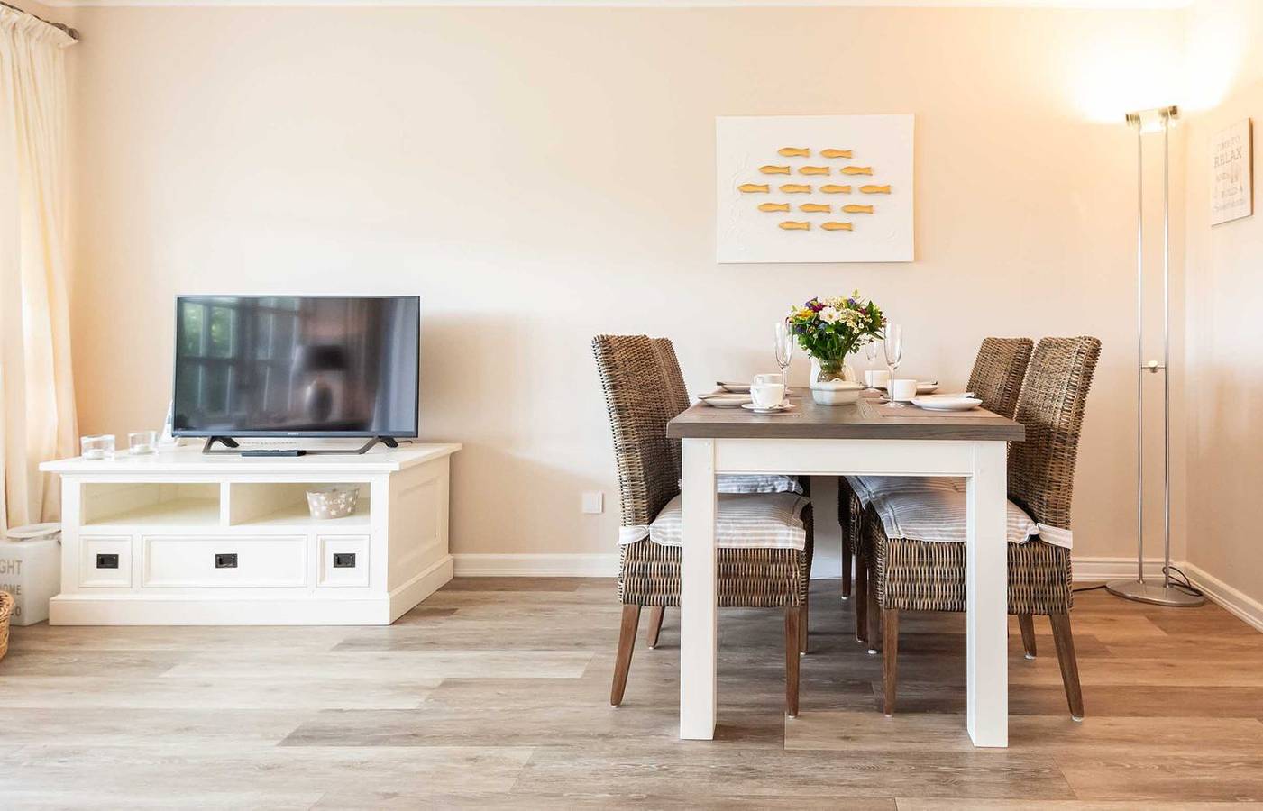 Ganze Wohnung, Elegante 3-Zimmer- Ferienwohnung mit ca. 65 m², für bis zu 3 Personen. in Wenningstedt, Sylt