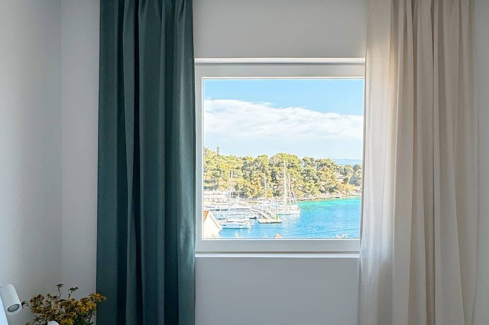 Ganze Wohnung, Melba Split - Island Šolta - All year sea view Boutique Studio 2.2 Castle View in Maslinica, Solta