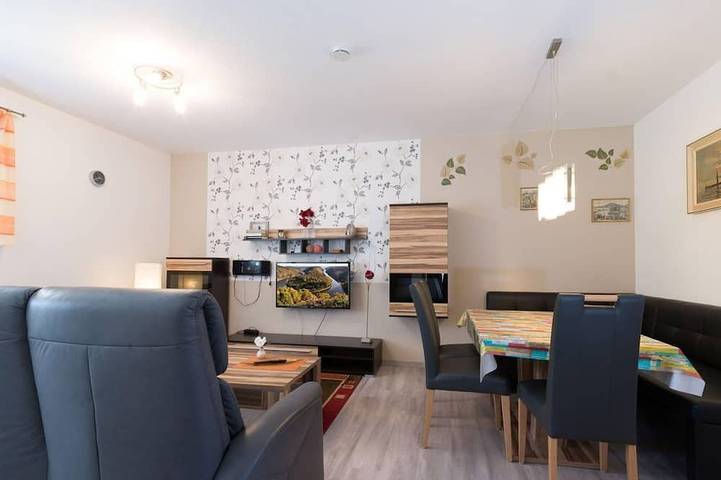 Ferienwohnung für 4 Personen, mit Garten und Balkon