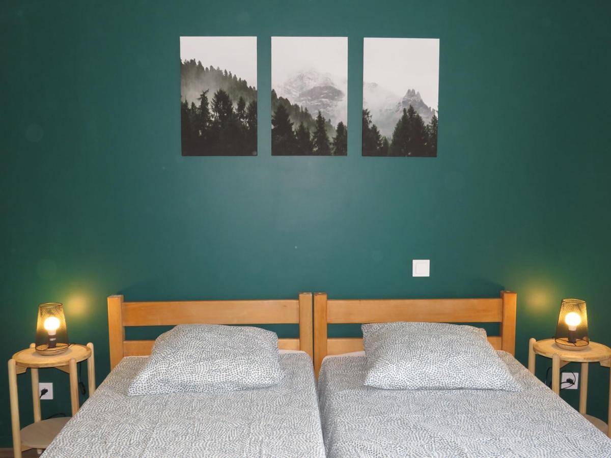 Large Twin Room in Beauvène, Parc naturel régional des Monts d'Ardèche