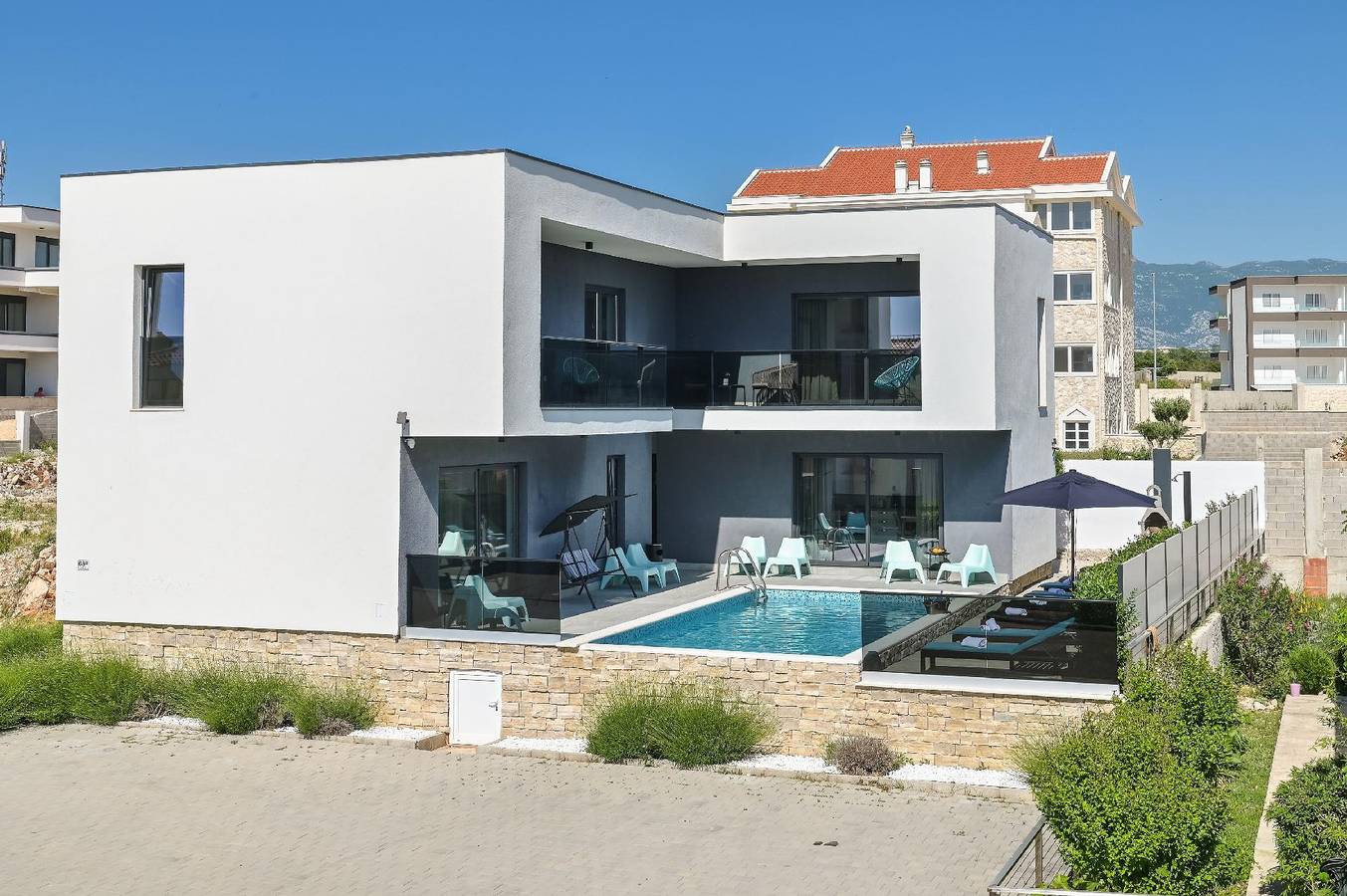 Holiday house with private pool for 16 persons approx. 160 m² in Novalja, Dalmatia (Dalmatian islands) in Novalja, Pag