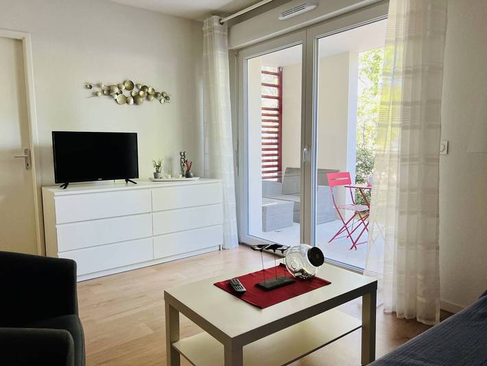Appartement entier, T2 Confort, 4 pers, Terrasse, Parking privé à Hasparren in Hasparren, Région de Bayonne
