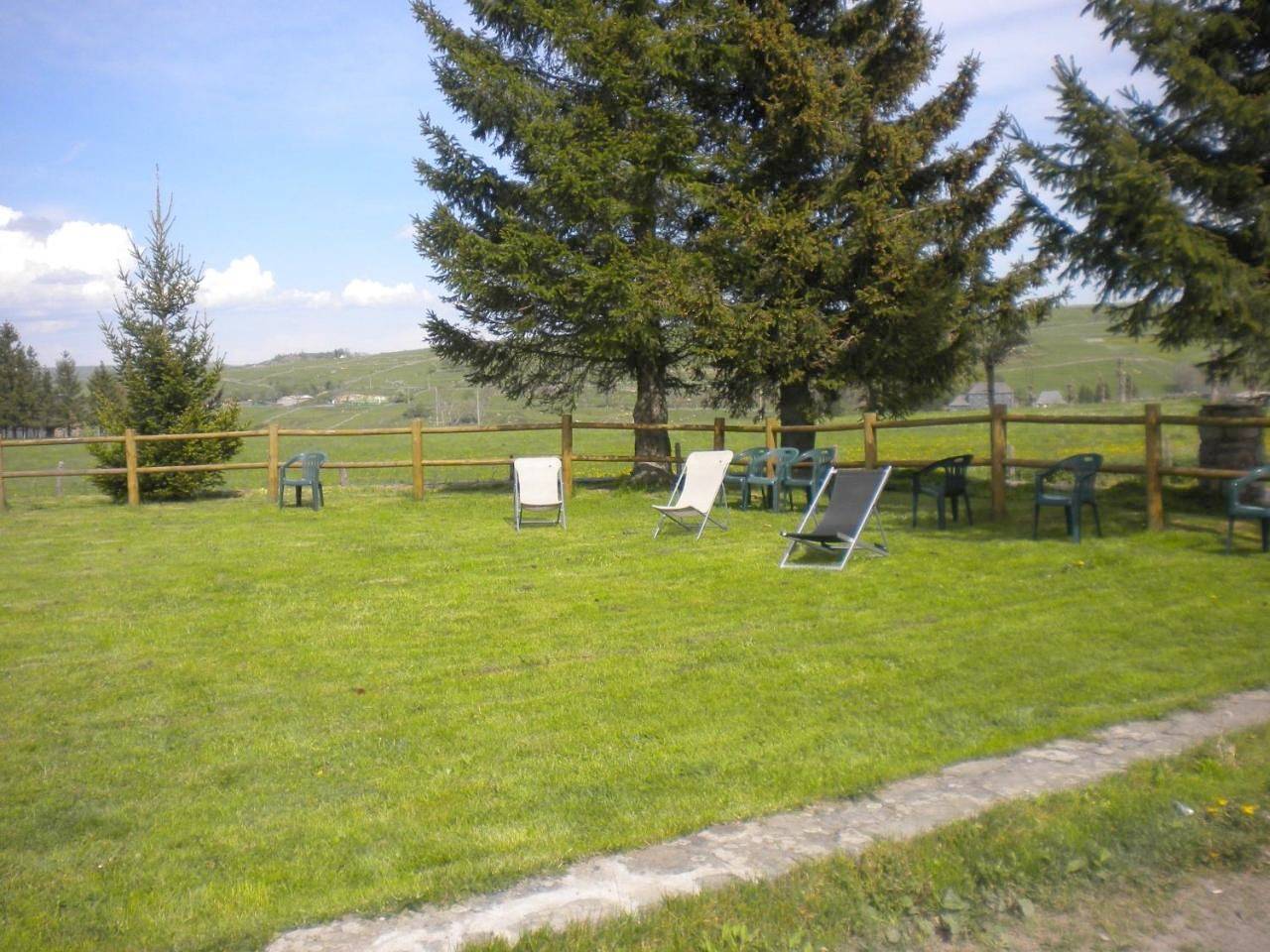 Twin Room in Nasbinals, Région de Mende