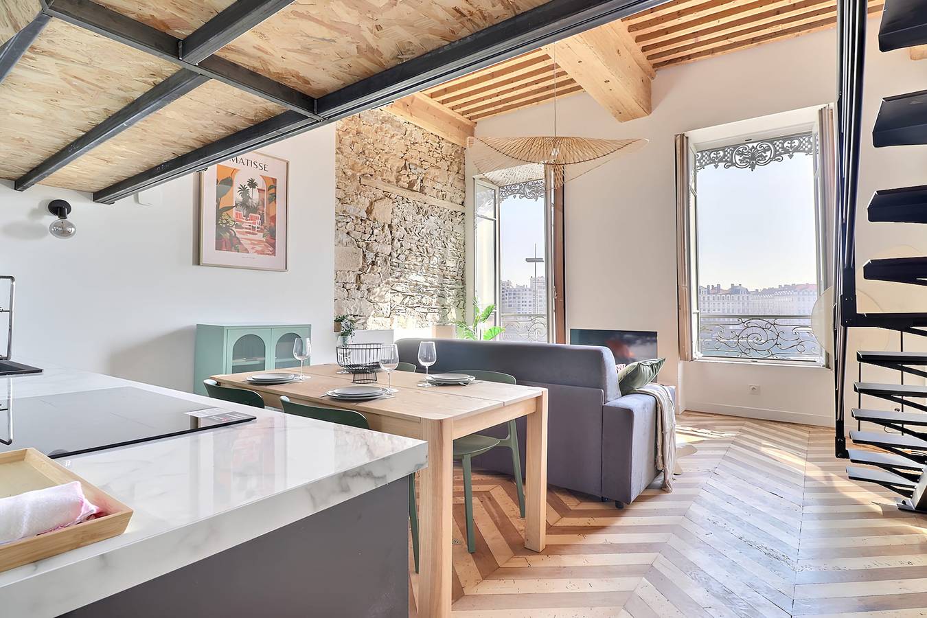 Entire apartment, Charming apartment with an unobstructed view. in Lyon, Rhône