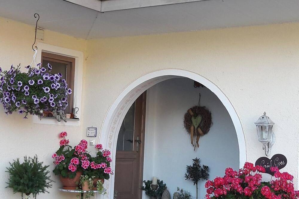 Ganze Wohnung, Appartement - Gästehaus Aschauer in Weissbach an der Alpenstrasse, Schneizlreuth