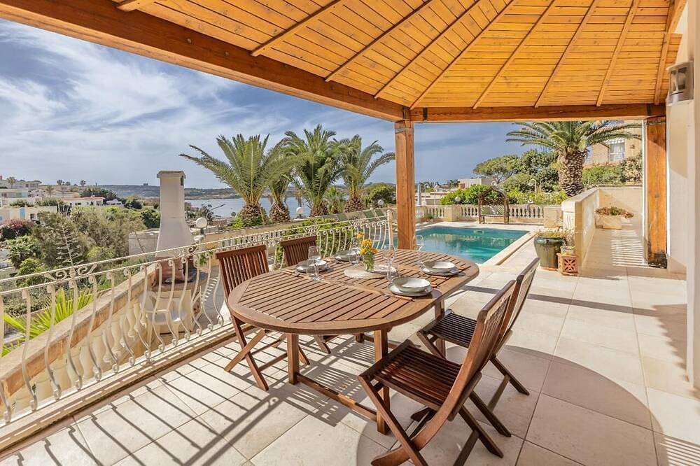 Villa for 8 People in il-Mellieha, Mellieha