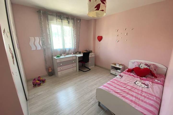 Location de vacances pour 8 personnes, avec jardin à Sarcelles - 2