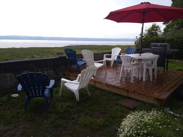 Gîte pour 6 personnes, avec terrasse et vue dans Saint-Laurent-de-l'Île-d'Orléans