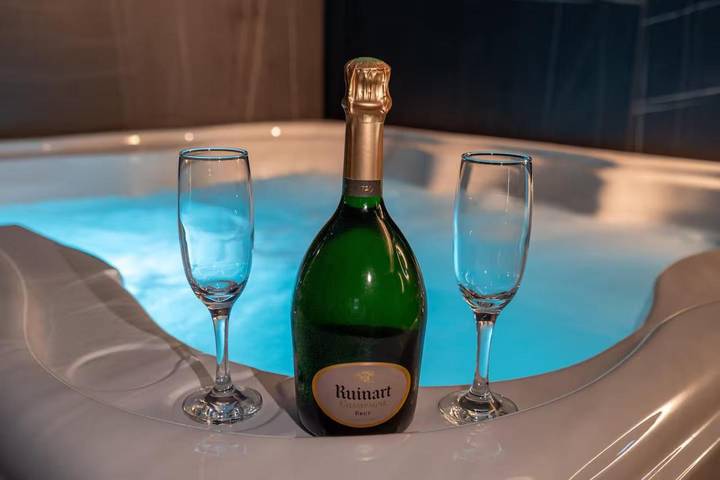 Gîte pour 2 personnes, avec jacuzzi et terrasse à Esbly - 2