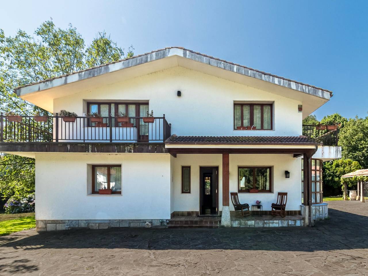 Wunderschönes und großzügiges Haus mit Pool in Liendo, Kantabrische Küste