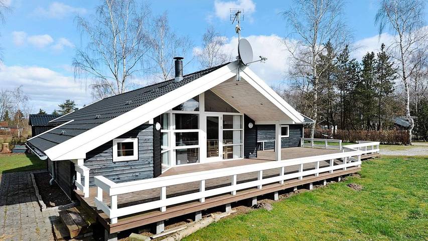 Ferienhaus für 11 Personen, mit Sauna und Whirlpool sowie Pool und Terrasse in Silkeborg - 2