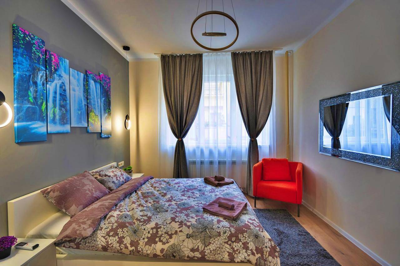 Ganze Wohnung, The Heart of Sofia just steps away from Vitoshka in Sofia, Bulgarien