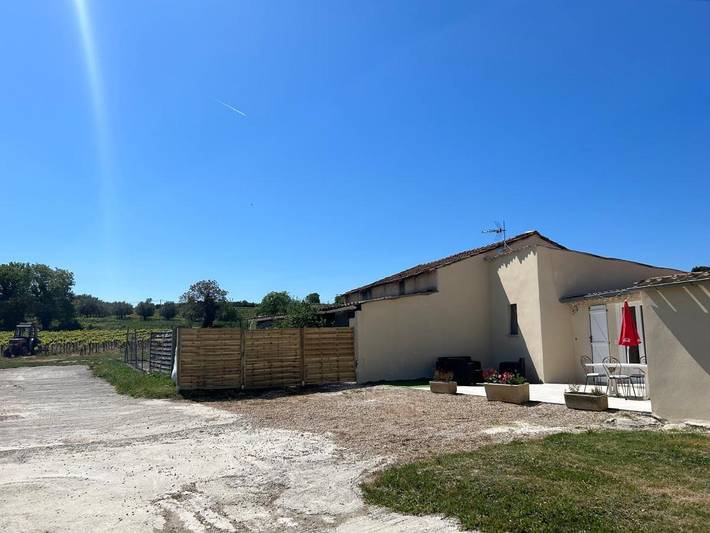 Casa de vacaciones para 4 personas, con terraza además de jardín y vistas - 1