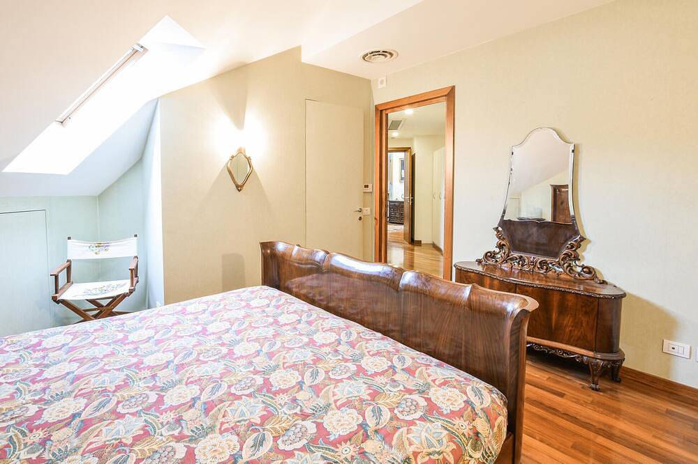 Ganze Wohnung, Wunderschöne Wohnung in Merone mit Swimmingpool in Merone, Brianza