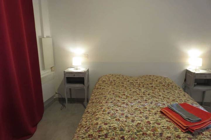 Gîte pour 3 personnes, avec terrasse et jacuzzi à Saint-Cézaire-sur-Siagne - 3