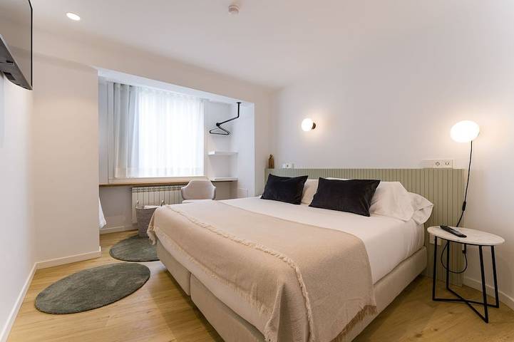 Entire apartment, Classic Double Apartment in Santiago de Compostela, La Coruña Province