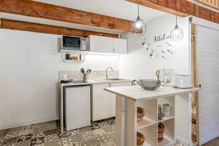 Hel lejlighed, Cozy Apartment in the Heart of Beaucaire – Sleeps 2 to 4 in Beaucaire, Nimes Området