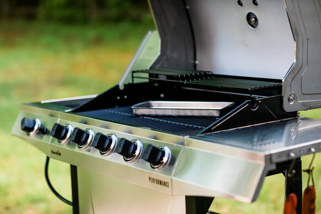 Charlotte Sanctuary, Comfort, Fenced, Sleeps 11 in Union County (NC)