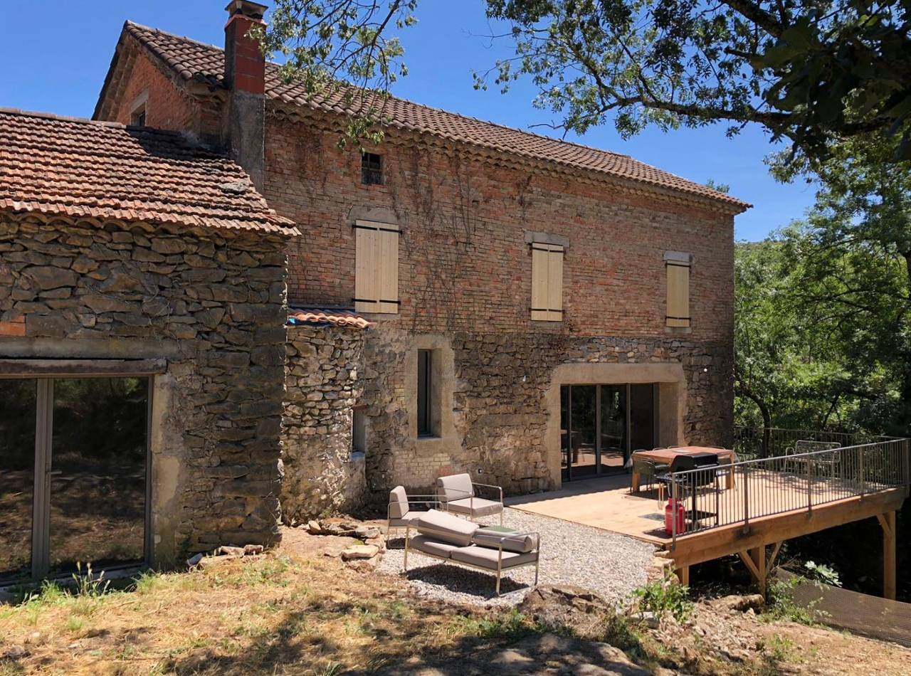 Magnifique mas rénové en pleine nature in Vinezac, Ardèche