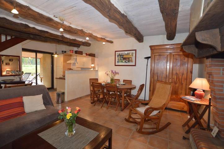 Gîte pour 4 personnes, avec jardin et terrasse