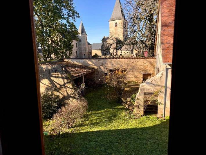 Gîte pour 5 personnes, avec terrasse et jardin ainsi que piscine et vue, animaux acceptés à Génis - 2