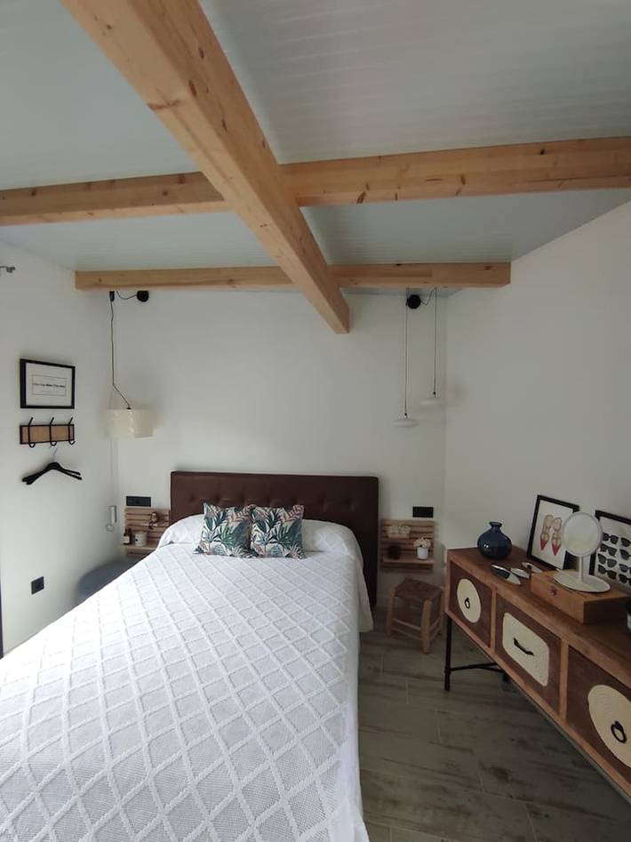 Entire studio, Charming Studio in Riogordo - 18 m² - Sunny Terrace in Riogordo, Cordillera Penibética