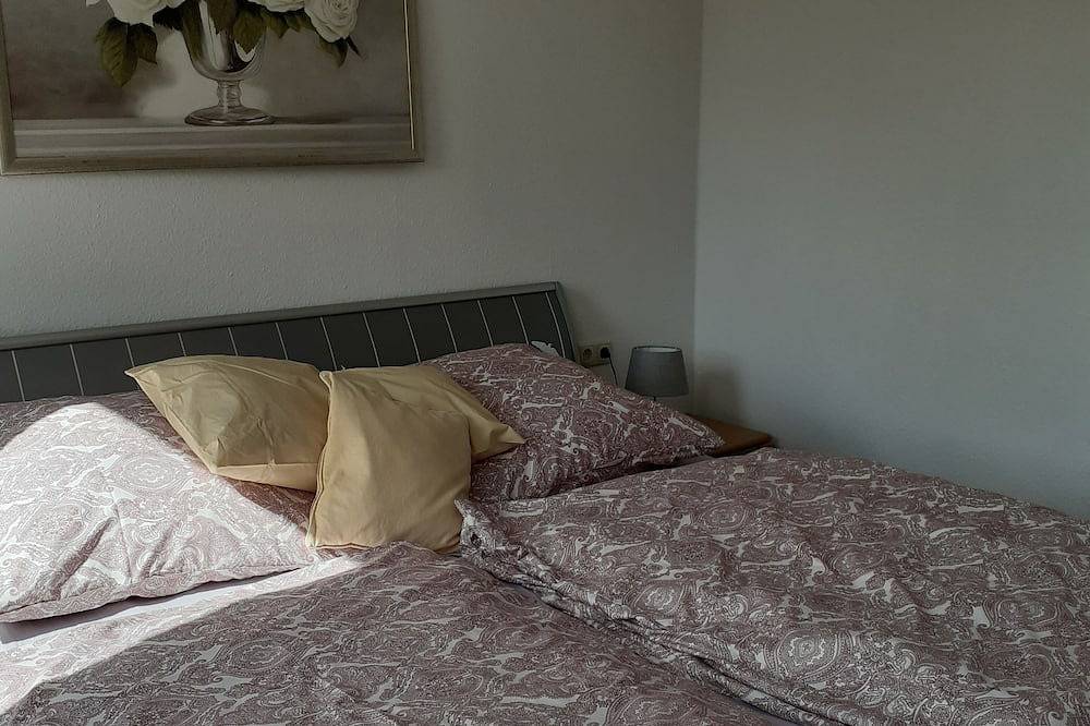 Ganze Wohnung, Bi uns im Norden - Janne in Brunsbüttel, Nord-Ostsee-Kanal