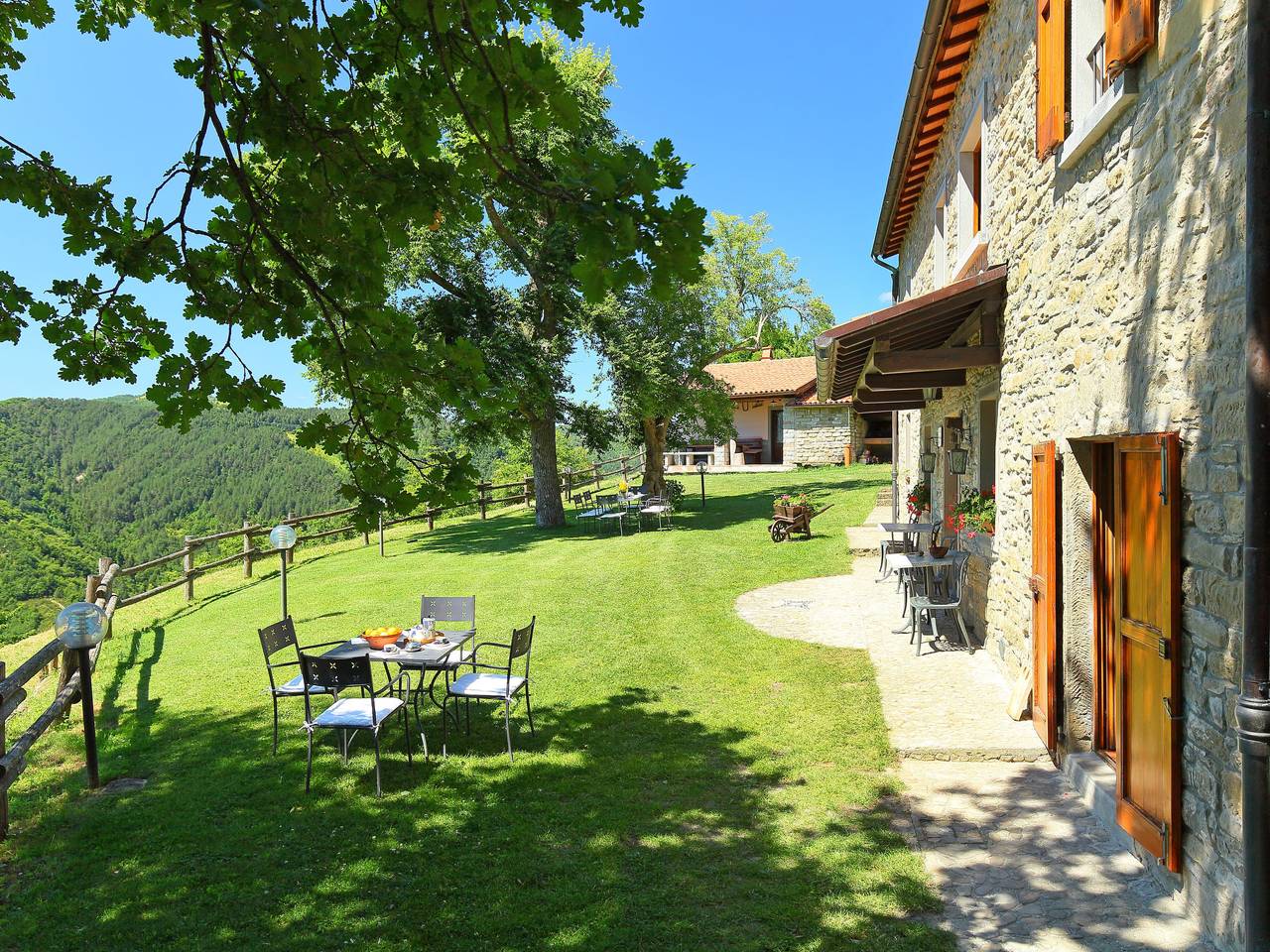 Entire apartment, Piano Rosso 2 in Marradi, Alta Via dei Parchi