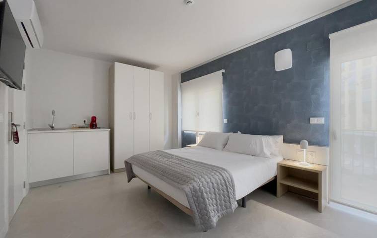 Hotel for 2 people, with balcony and view - 1