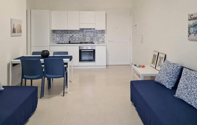 Appartement de vacances entier, Appartement vue mer avec parking, terrasse et climatisation à 2 km de la plage de Marina di Ragusa in Ragusa, Province de Ragusa