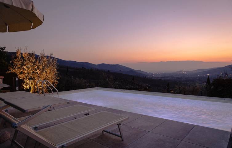 Moderno appartamento con piscina e parcheggio, a 400 m dal centro di Polvano in Castiglion Fiorentino, Provincia di Arezzo