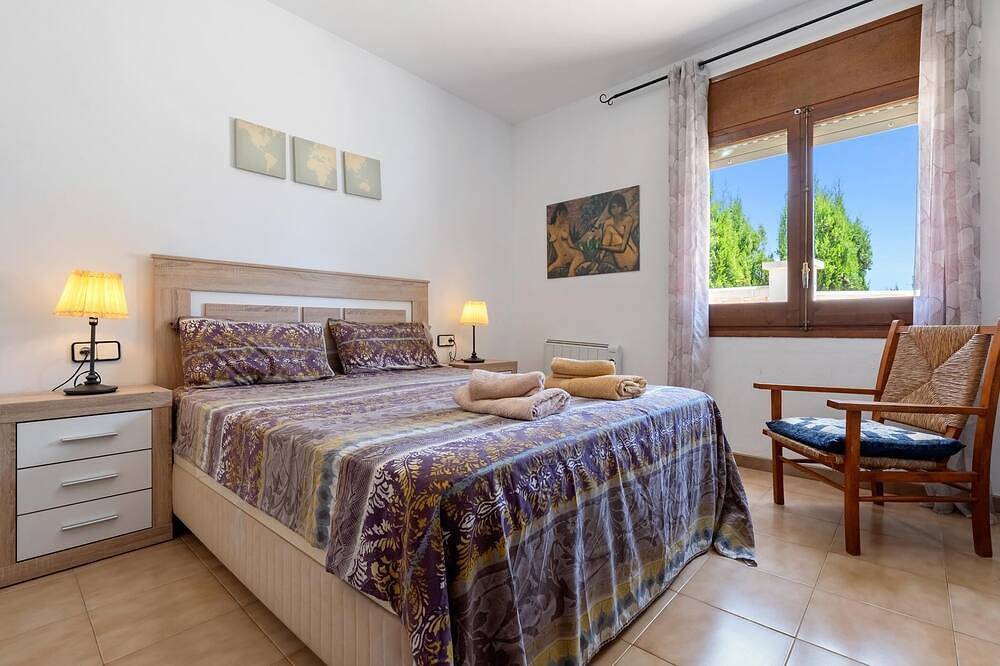 Villa in quiet area with private pool, 10min beach and center in Vandellòs i l'Hospitalet de l'Infant, Costa Dorada