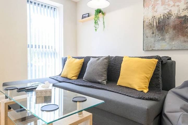 Glamping for 3 people in Leeds