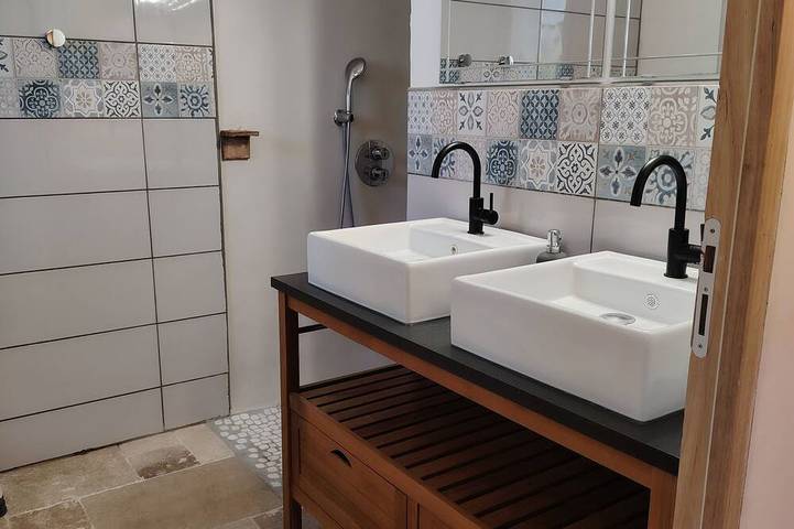 Location de vacances pour 7 personnes, avec balcon et jardin à Aubignan - 2